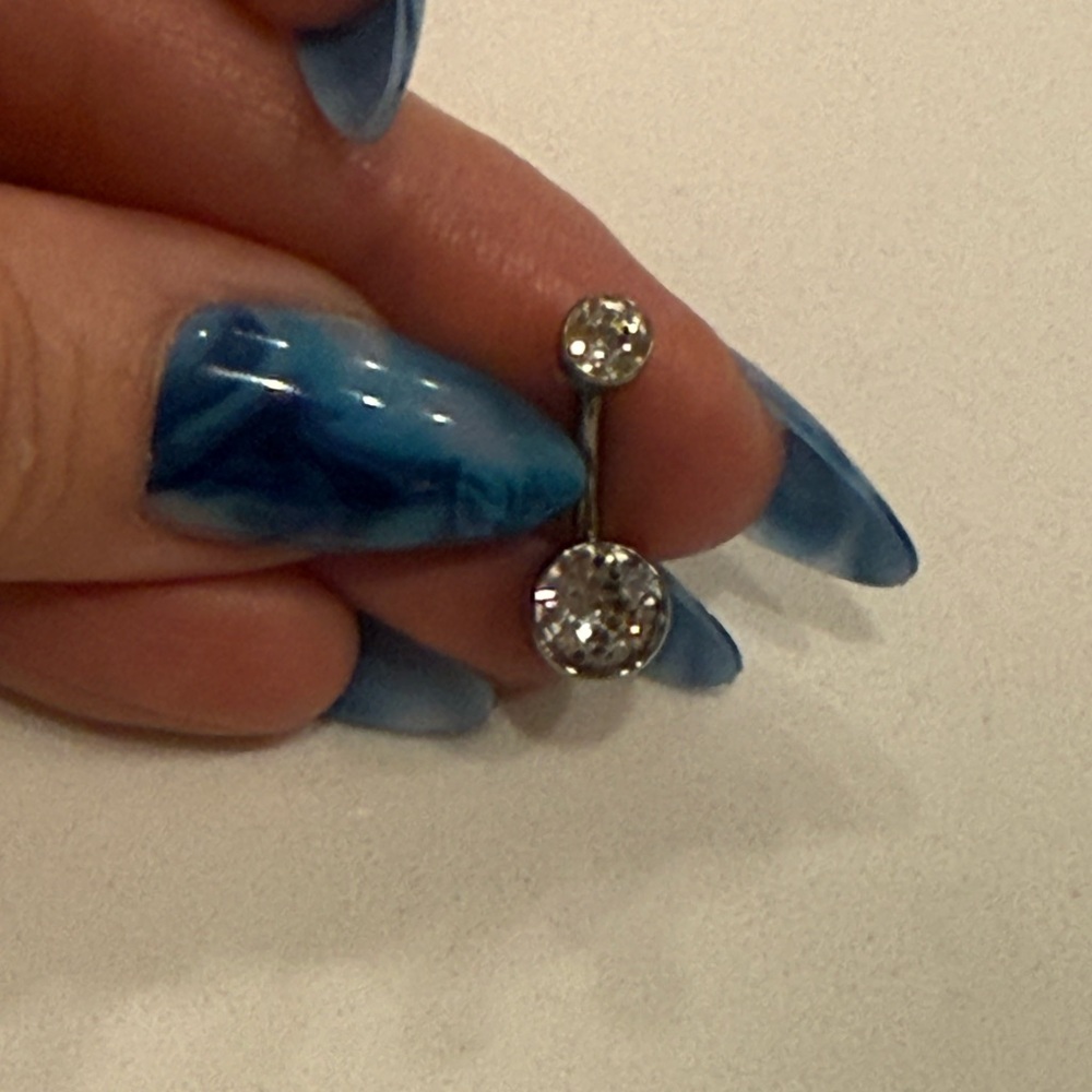 Belly button ring in titanium with Crystals